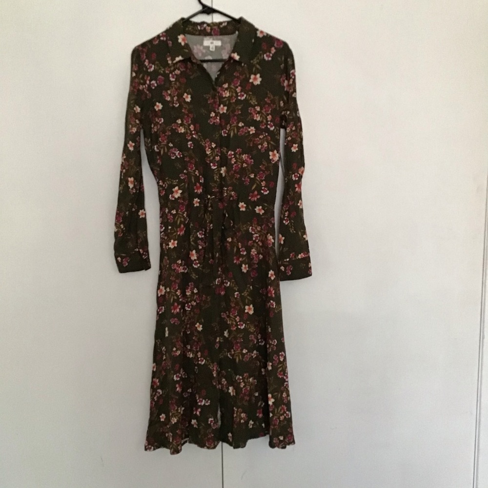 BP new  green with touch of pink Floral dress M